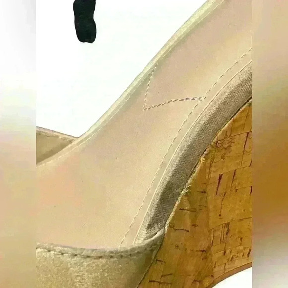 Charles David Lambert tan cork wedge sandals size 11 NEW - Picture 3 of 5